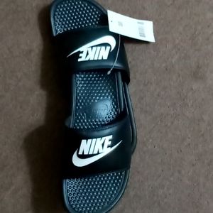 Nike slippers